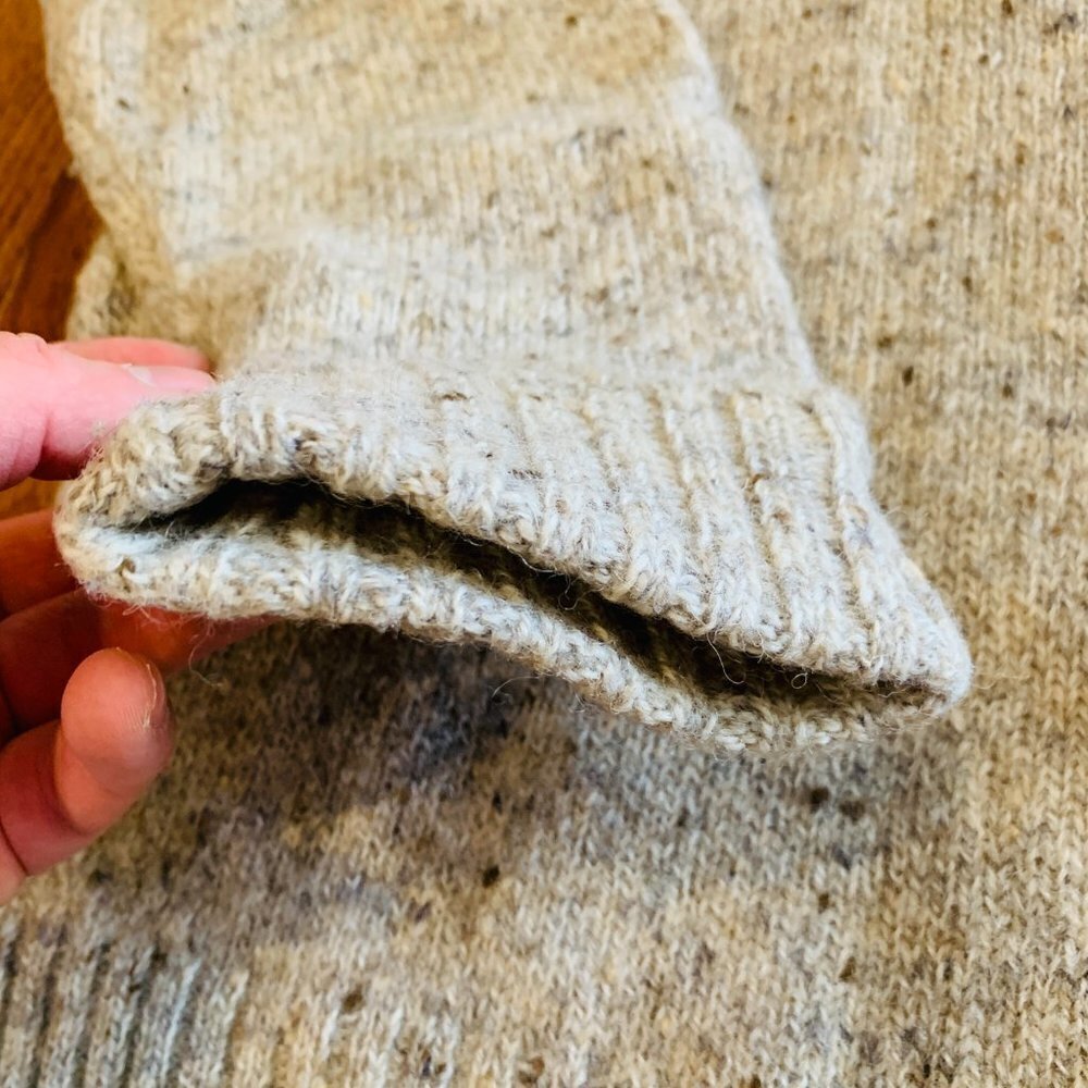 Express Tricot Vintage 100% Wool Knit Turtleneck Sweater Women's XS - Picture 14 of 16